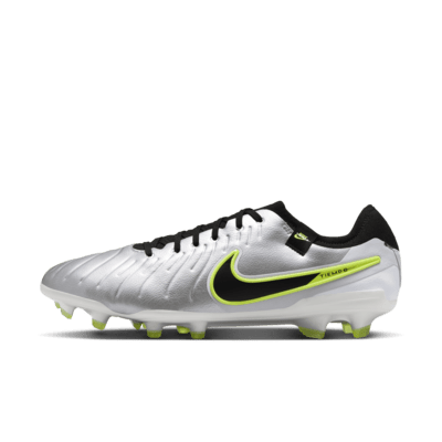 Chaussure de foot basse a crampons pour terrain sec Nike Tiempo Legend 10 Pro. Nike CH